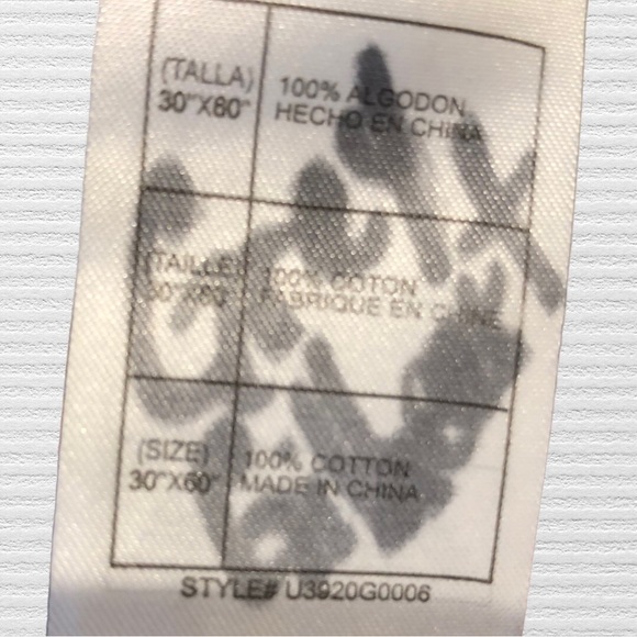 Power Rangers Mystic Force Beach Towel Disney Store Exclusive 30" X 60" 2006 - Picture 4 of 5